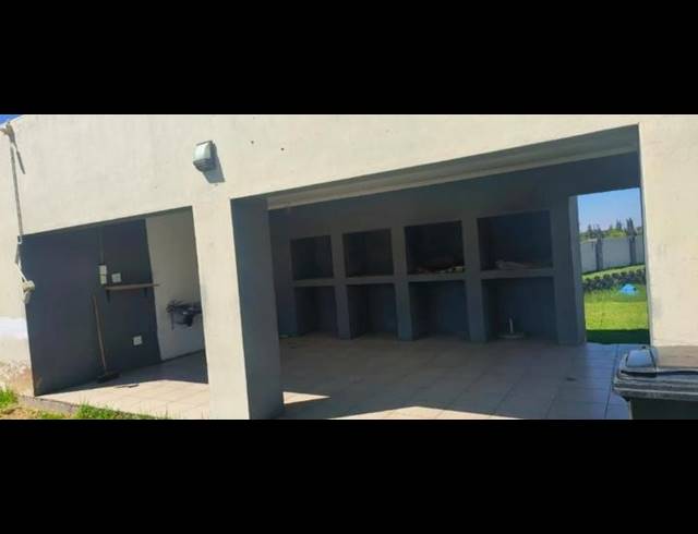 2 BEDROOM PROPERTY TO RENT IN WITPOORTJIE